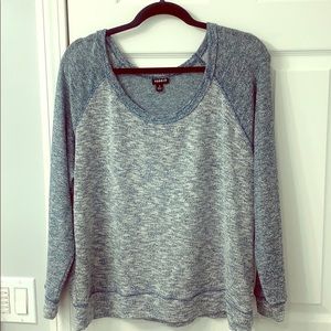 TORRID blue and white sweater size 1